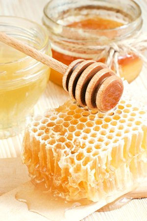 Ingredient Spotlight: Why You Should Add Honey and Propolis to Your Skin Care Routine #3